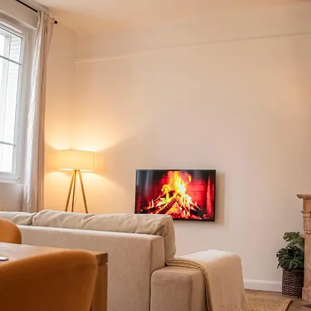 Ideal Couple - Coeur Historique De - Spacieux - Wifi رانس